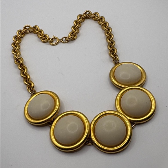 Vintage 80’s Gold and Cream Statement Necklace 22kt Brushed Goldtone - Picture 5 of 7